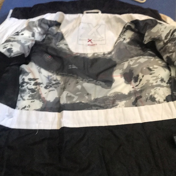 Ski Jacket 🎿 Worn Twice - Picture 5 of 6